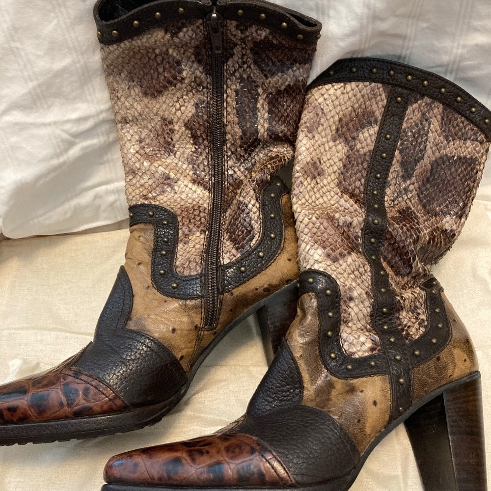 Stuart Weitzman Snake Skin Heeled Dressy Cowboy Boots Size 6.5